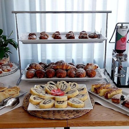 Hotel Brotas Rimini Eksteriør billede