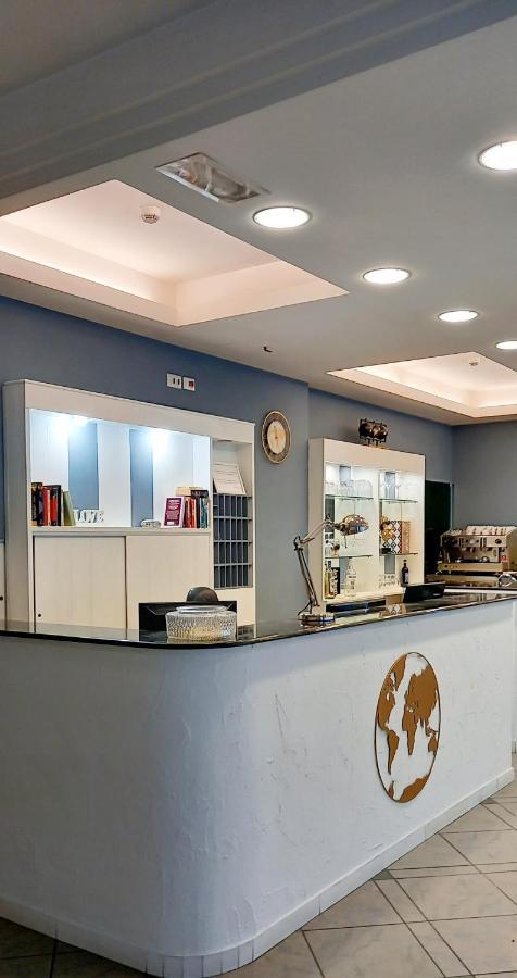 Hotel Brotas Rimini Eksteriør billede