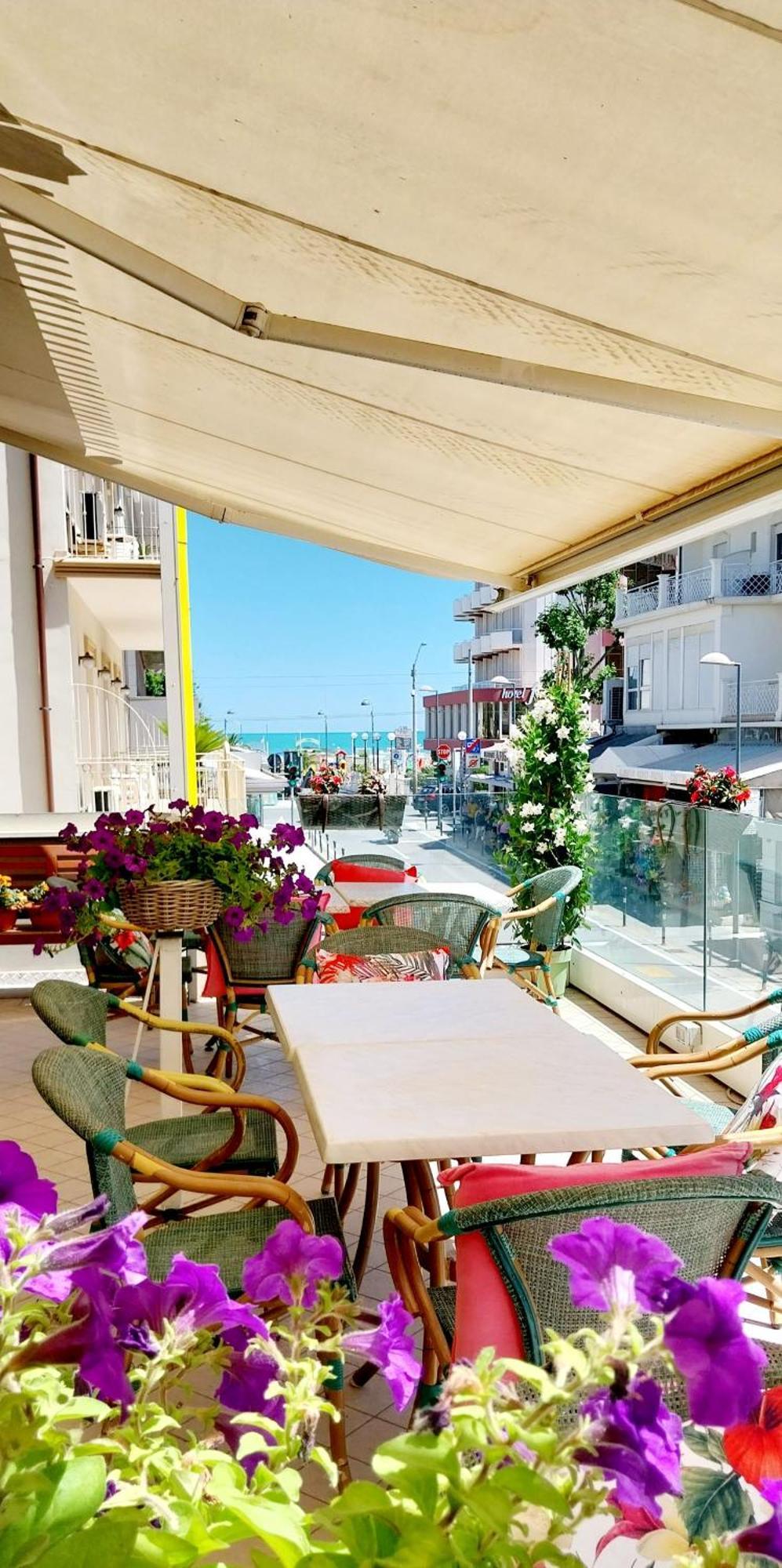 Hotel Brotas Rimini Eksteriør billede