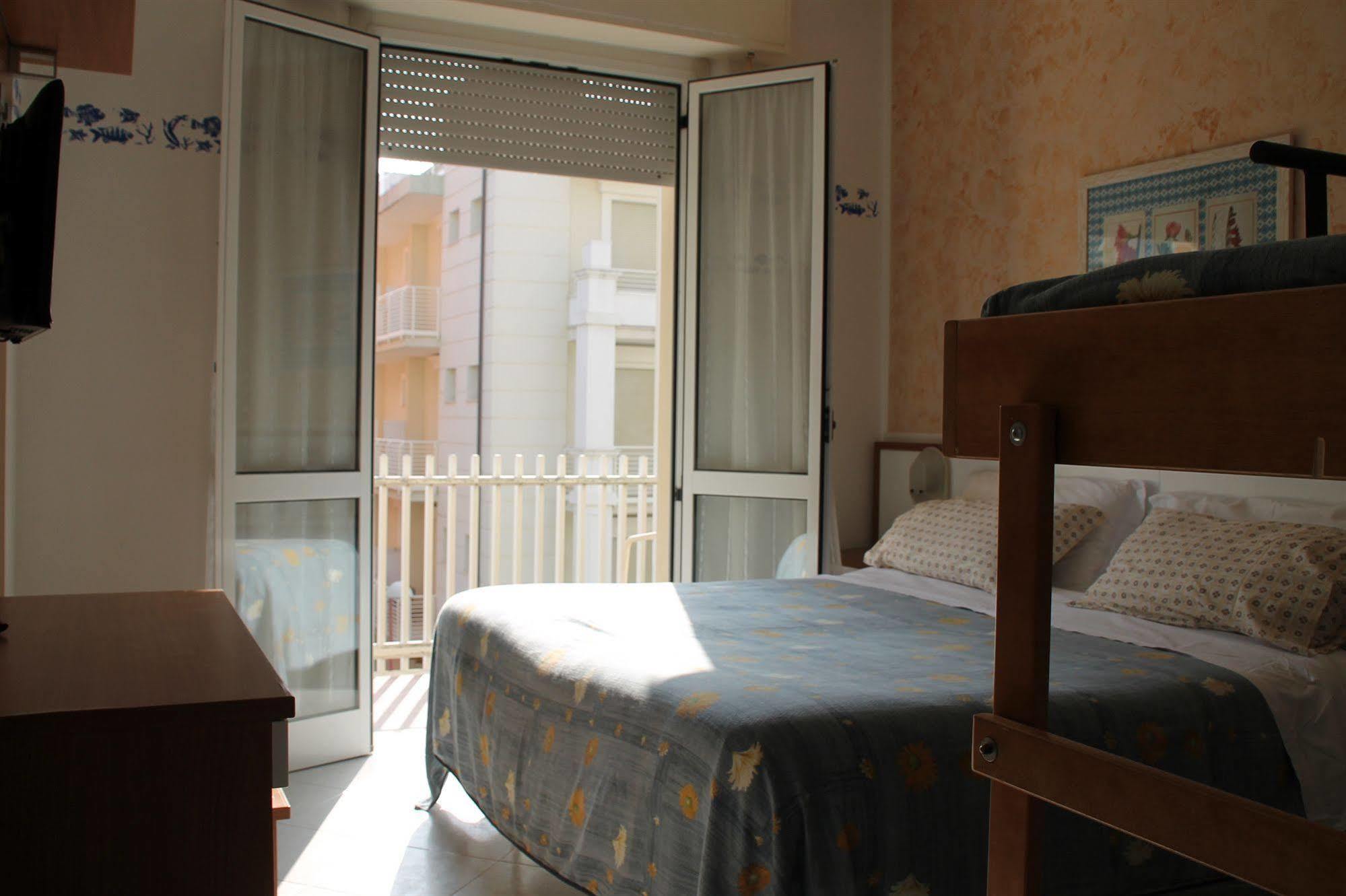 Hotel Brotas Rimini Eksteriør billede