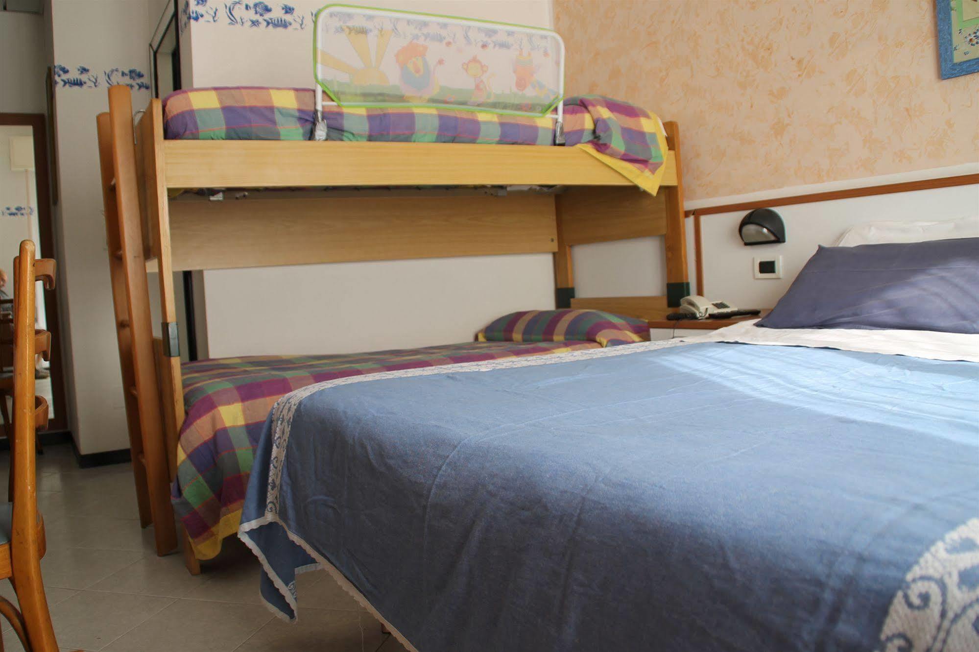 Hotel Brotas Rimini Eksteriør billede